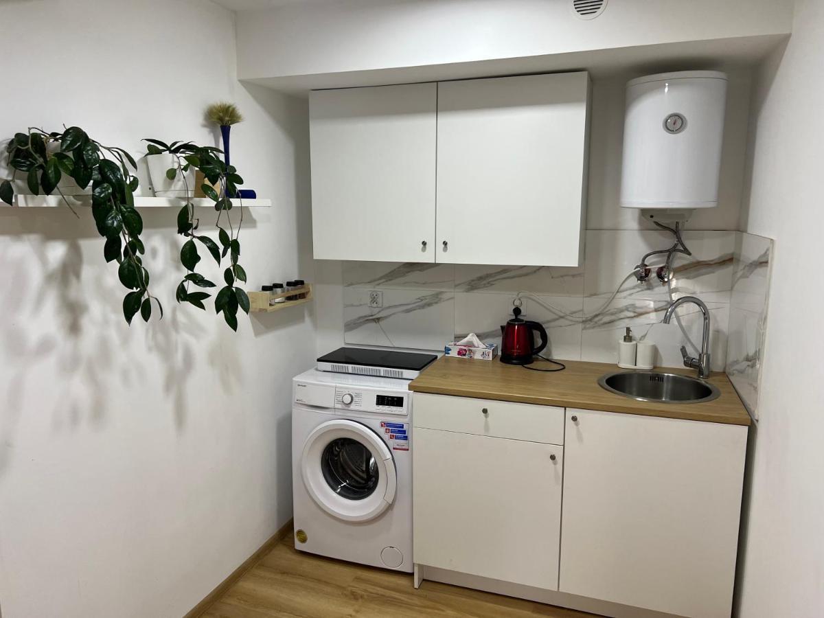 קטוביץ Green Apartment - Free Parking מראה חיצוני תמונה